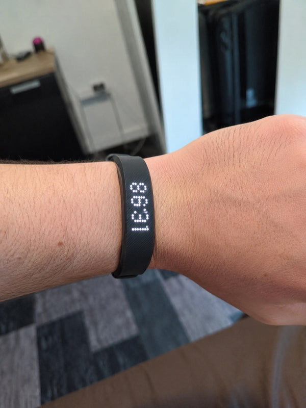 Cliente de Everyday con su pulsera